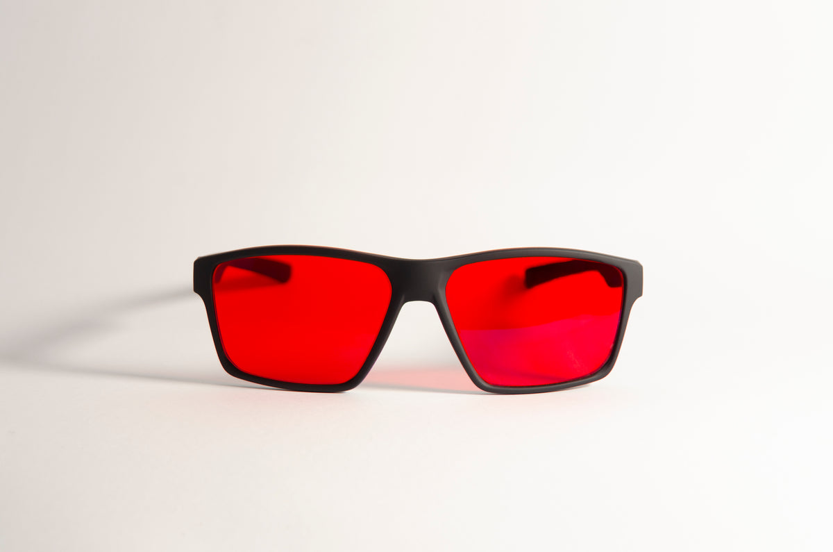 Vyro Night — lente rojo